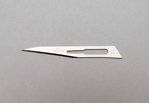 Aspen Surgical 371150, BARD-PARKER SAFETYLOCK CARBON STEEL BLADES WITH RIB-BACK DESIGN SafetyLock Carbon Steel Blade, #10, 50/bx, 3 bx/cs (Not Available for sale into Canada), CS
