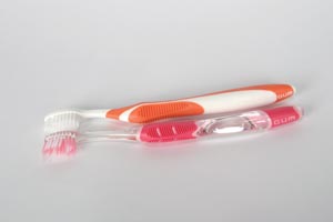 CLASSIC ADULT TOOTHBRUSH